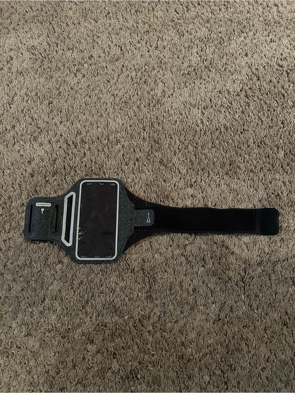 Adjustable Black Women's Workout Armband Phone Holder